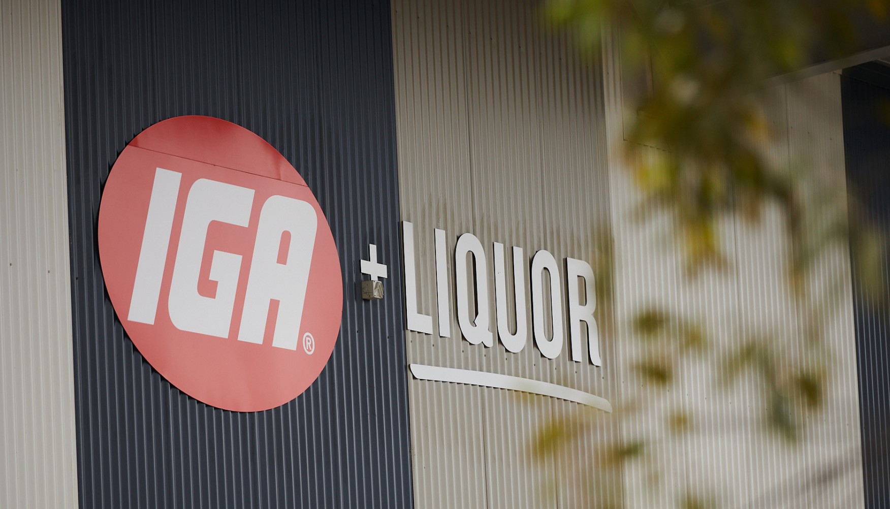 Neighbourhood Centre and IGA Jubilee + Liquor